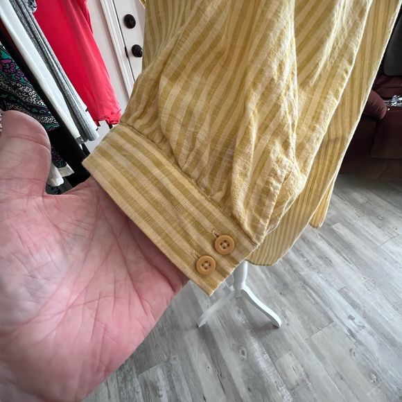 Terra & Sky Top in Gold with Ruffle on Bodice Gives all the Boho Vibes Size 2X - Picture 3 of 6